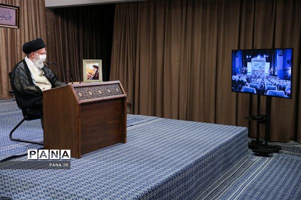 سخنرانی رهبر معظم انقلاب در آئین تجلیل از پیشکسوتان دفاع مقدس