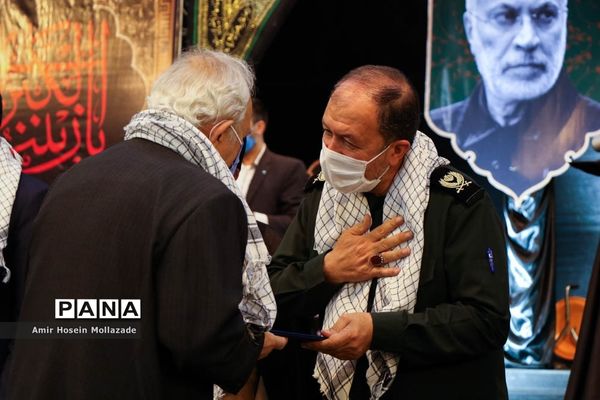 مراسم تجلیل از پیشکسوتان دفاع مقدس در آذربایجان غربی