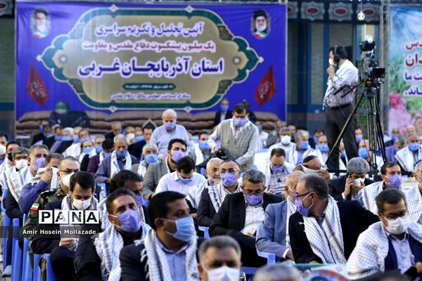 مراسم تجلیل از پیشکسوتان دفاع مقدس در آذربایجان غربی