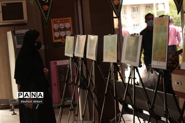 نمایشگاه نقاشی دفاع مقدس در ایستگاه راه‌آهن ساری