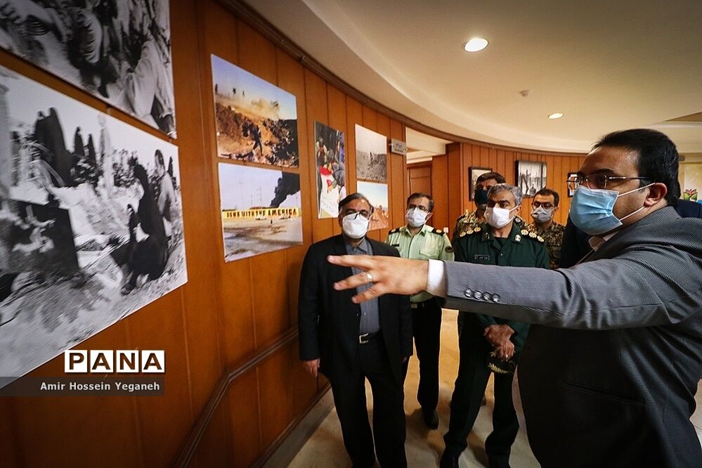 آیین گشایش نمایشگاه عکس دفاع مقدس