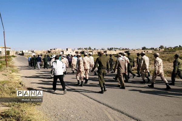 همایش پیاده‌روی مشترک کارکنان ناحیه مقاومت بسیج سپاه و فرماندهی انتظامی شهرستان  خوسف