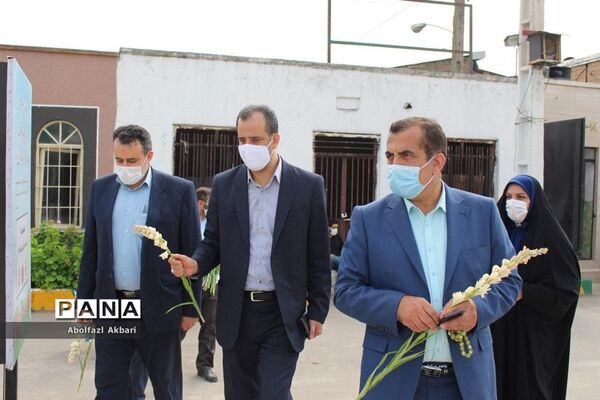 غبارروبی گلزار شهدای شهرستان ساری