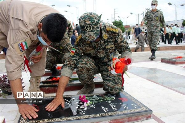 غبارروبی گلزار شهدای شهرستان ساری