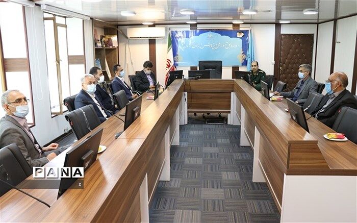 تجلیل از ایثارگران، آزادگان و خانواده معظم شهدا در حوزه ستادی اداره کل آموزش و پرورش استان کرمان