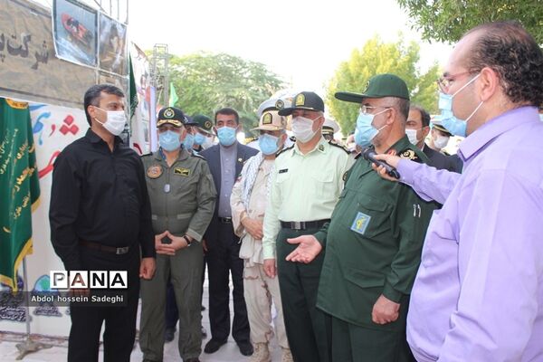 افتتاح نمایشگاه دستاوردهای دفاع مقدس  و مقاومت در بوشهر