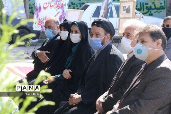 مراسم بزرگداشت هفته دفاع مقدس و تکریم خانواده شهدا