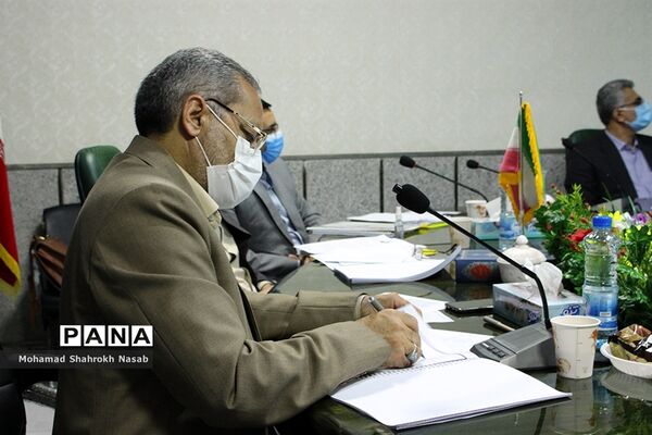 نشست شورای معاونان اداره‌کل آموزش و پرورش خوزستان
