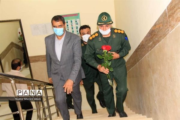 تجلیل مدیریت آموزش و پرورش شهرستان بوشهر از مدافعان سلامت