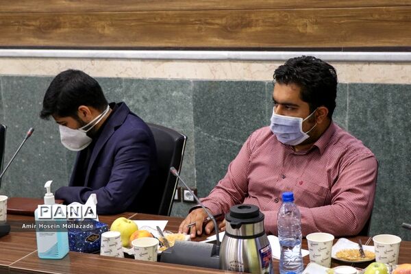 نشست صمیمی فرمانده قرارگاه حمزه سیدالشهدا(ع) با اصحاب رسانه