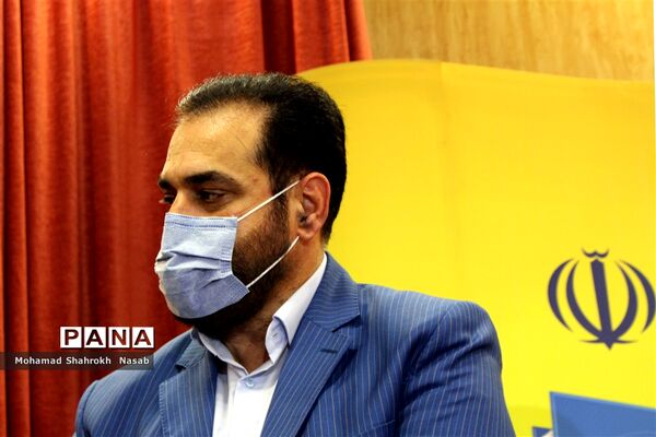 آیین رونمایی از کتاب جهش تولید در اهواز