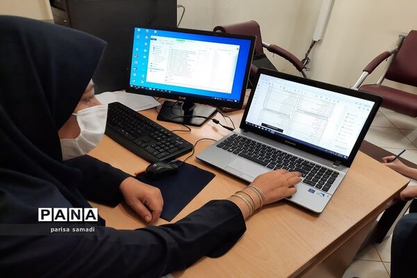 انتخاب رشته کنکور توسط مشاورین مجرب منطقه 13