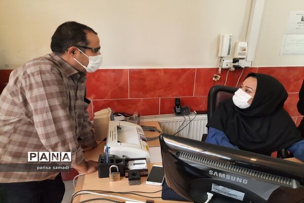 انتخاب رشته کنکور توسط مشاورین مجرب منطقه 13