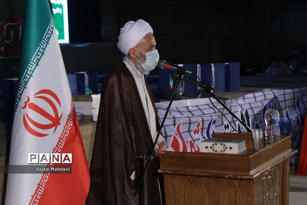اختتامیه جشنواره شعر دفاع مقدس رازهای ارغوانی