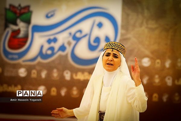 نمایش سرو مجنون در جزیره کیش