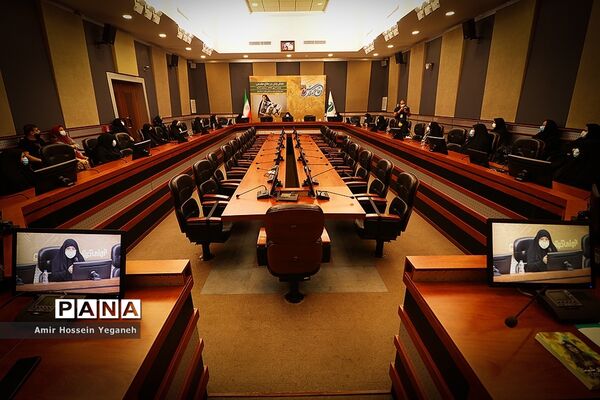 همایش نقش زنان در دفاع مقدس