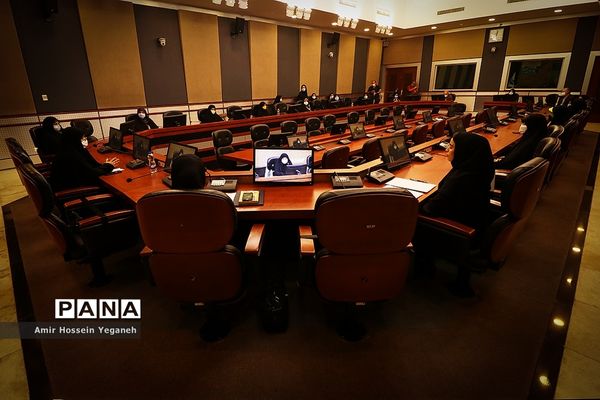 همایش نقش زنان در دفاع مقدس