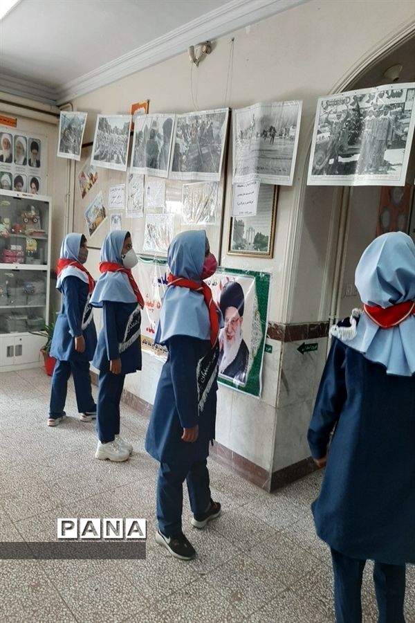 حضور دانش‌آموزان پیشتاز شهرستان بهار در مراسم گرامیداشت هفته دفاع مقدس