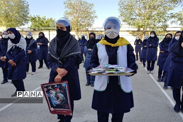 حضور دانش‌آموزان پیشتاز شهرستان بهار در مراسم گرامیداشت هفته دفاع مقدس