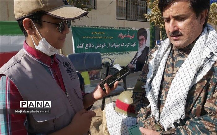 دانش آموزان باید از زندگی شهدا دفاع مقدس درس بگیرند