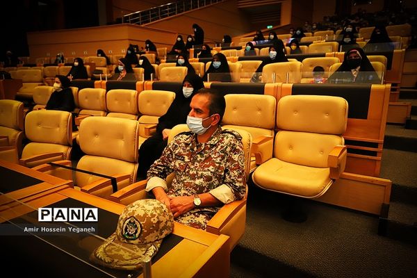 گرامیداشت شکست حصر آبادان درجزیره کیش