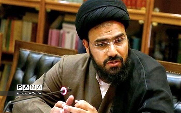 واگذاری خودرو به نمایندگان مجلس کار درستی نبود