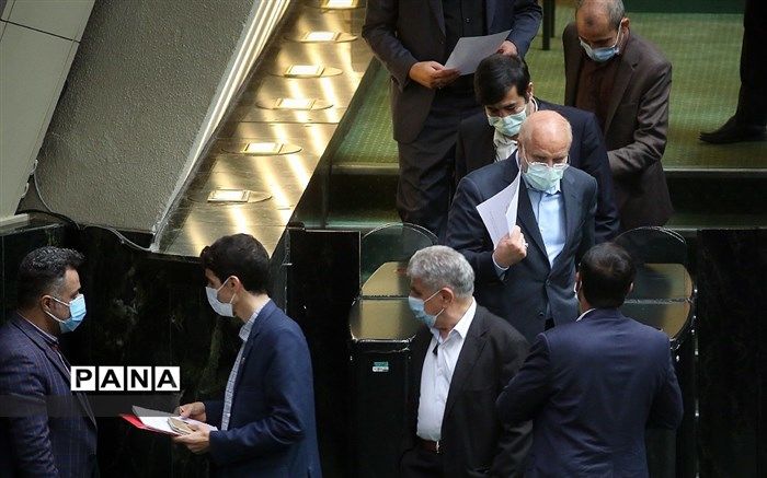 قالیباف خواستار تعیین تکلیف ساختار شهرداری‌ها شد