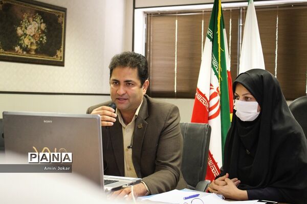 گردهمایی استانی مسئولان سازمان دانش‌آموزی فارس به صورت ویدئو کنفرانس