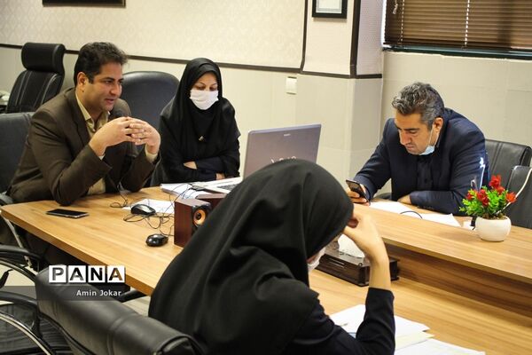 گردهمایی استانی مسئولان سازمان دانش‌آموزی فارس به صورت ویدئو کنفرانس