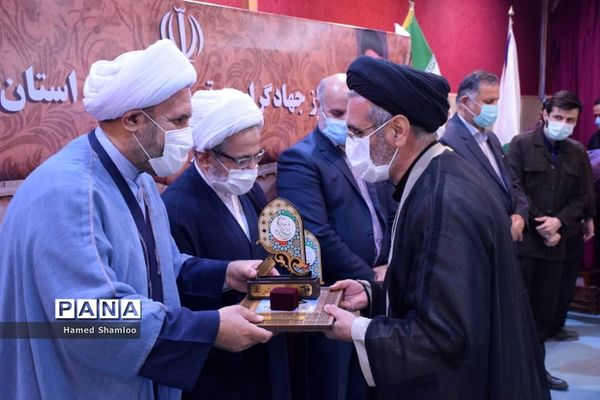آیین تجلیل از جهادگران دانشگاهی عرصه سلامت مازندران