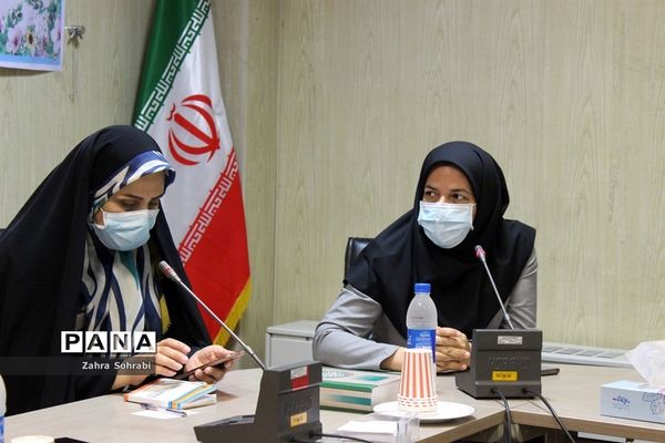 نشست فرماندار اسلامشهر با کارکنان بهداشت محیط شبکه بهداشت و درمان