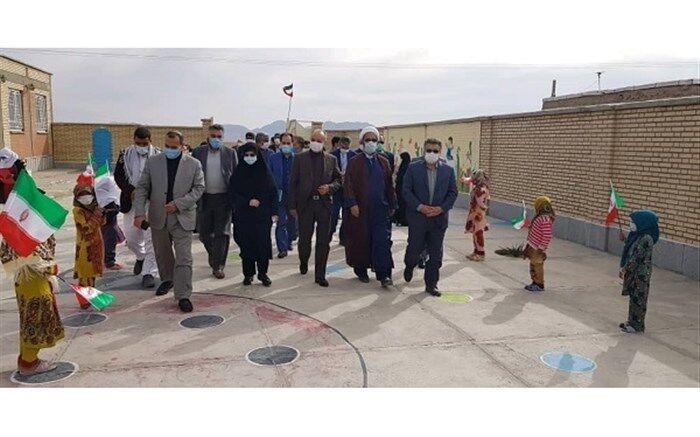 حکیم زاده: شوق دانش آموزان روستایی، عشایری و مرزنشین برای حاضرشدن در کلاس های درس مایه مباهات است