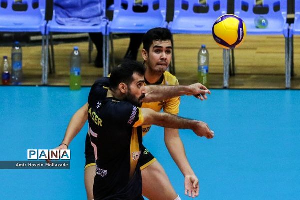 دیدار تیم های آذرباتری و شهداب یزد