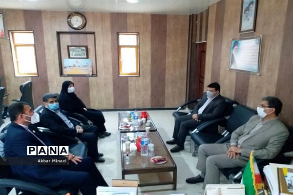 همایش فرهنگیان گناوه و بازدید از دارالقرآن و اردوگاه دانش آموزی