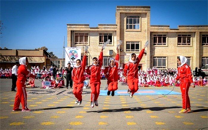 معاون توسعه ورزش بانوان: فعالیت ورزشی در مدارس یکی از راه‌های غلبه بر مشکلات ناشی از کم‌تحرکی است