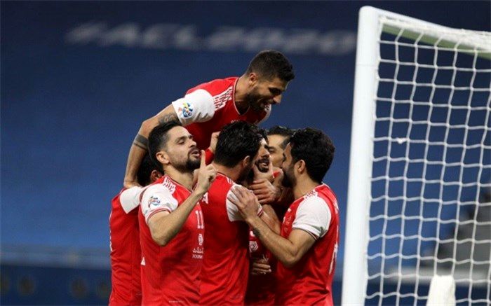 پرسپولیسی‌ها در فرودگاه پاداش گرفتند