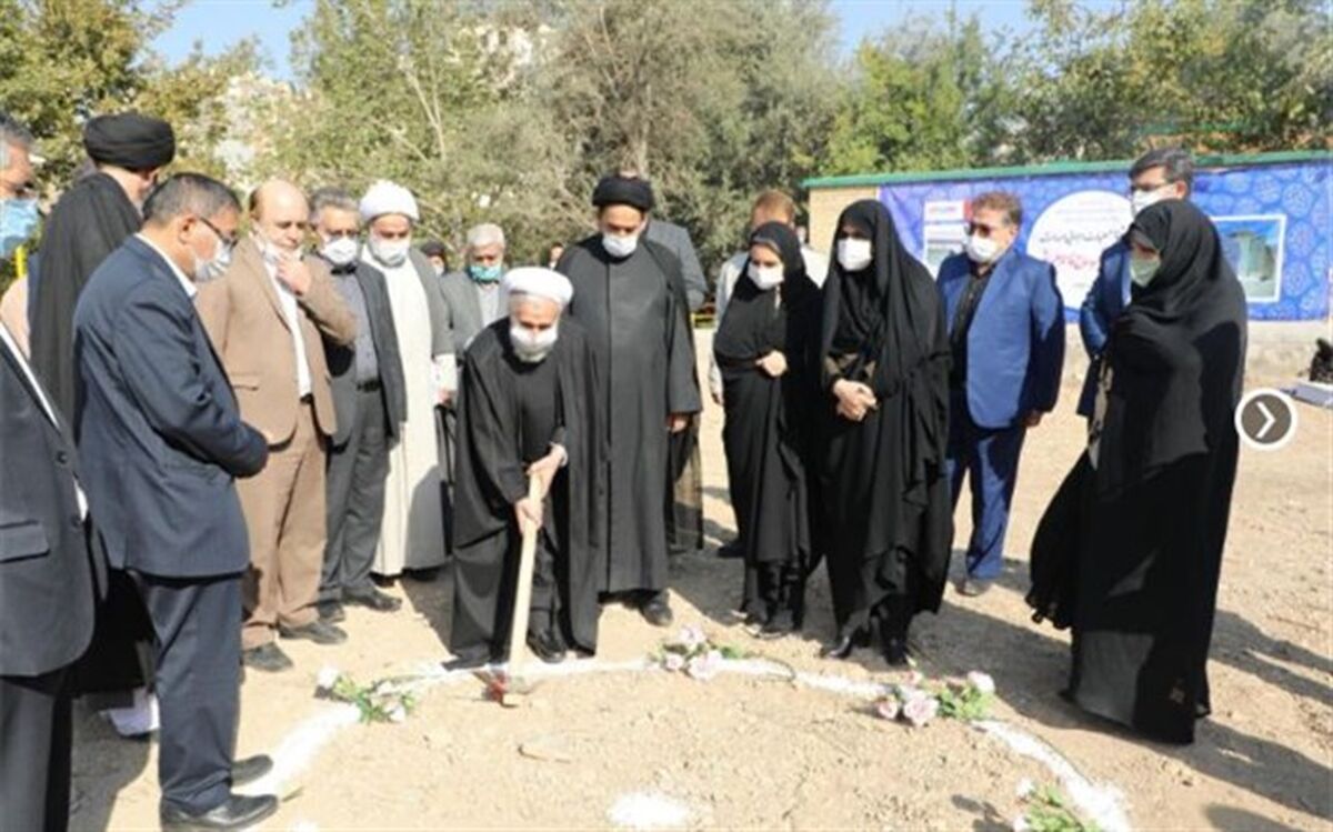 کلنگ احداث مسجد شهید سلیمانی در پردیس نسیبه استان تهران به زمین زده شد