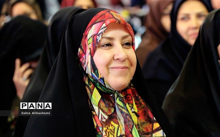 طرح تحولی راه اندازی نهضت آموزش زبان اشاره و بریل را در پیش داریم