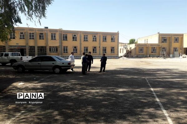 بازدید مسئولان آموزش و پرورش  از روند احداث و مقاوم‌سازی مدارس مسجدسلیمان