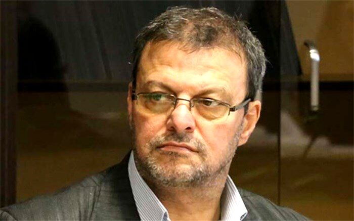 اسدی: فکری باید برای حضور در استقلال از نساجی رضایت بگیرد