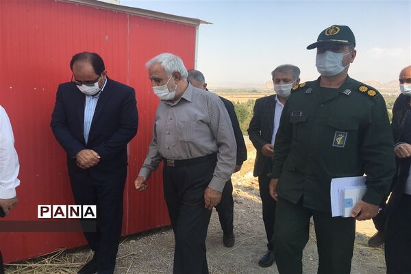 بازدیدرییس بنیاد حفظ آثار و نشر ارزش‌های دفاع مقدس فارس از محل پروژه مقبره شهدای گمنام شهرستان نى ریز