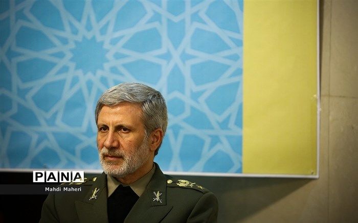 موضع‌گیری وزیر دفاع درباره مناقشات آذربایجان و ارمنستان