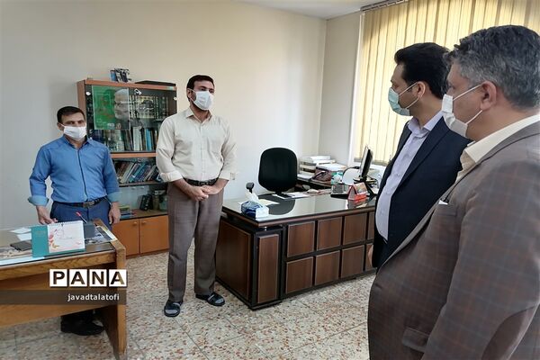 بازدید سرزده فرماندار شهرستان ری ازآموزش و پرورش ناحیه دو شهر ری