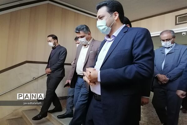 بازدید سرزده فرماندار شهرستان ری ازآموزش و پرورش ناحیه دو شهر ری