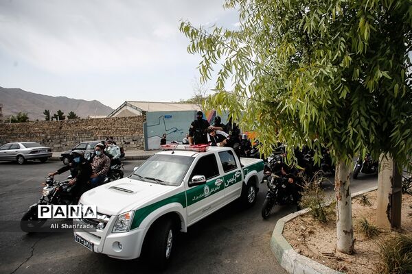 اوباش گردانی در محله مشیریه