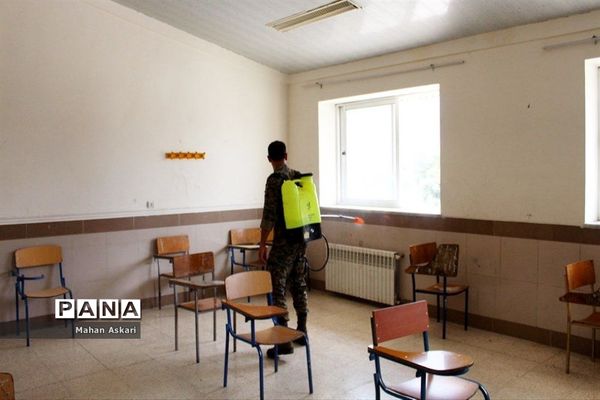 ضدعفونی و گندزدایی مدارس شهرستان گلوگاه