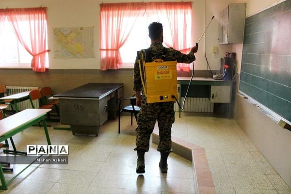 ضدعفونی و گندزدایی مدارس شهرستان گلوگاه