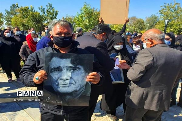 آیین خاکسپاری خسرو آواز ایران