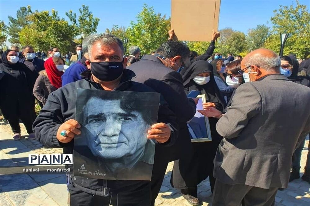 آیین خاکسپاری خسرو آواز ایران