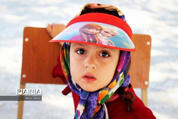 آیین تحلیف دانش‌آموزان و مربیان پیشتاز منطقه عشایری کوه درا نورآباد ممسنی